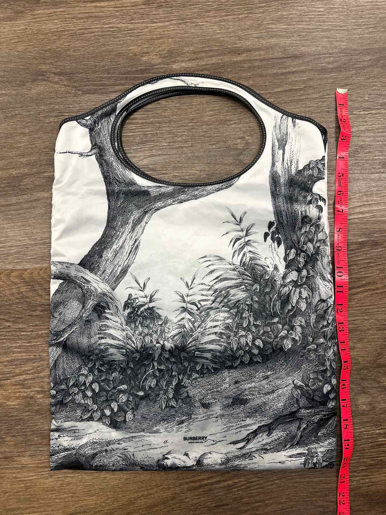 Burberry Fall/Winter 2019 Deer motif Print Shopping Nylon Flat Tote Bag