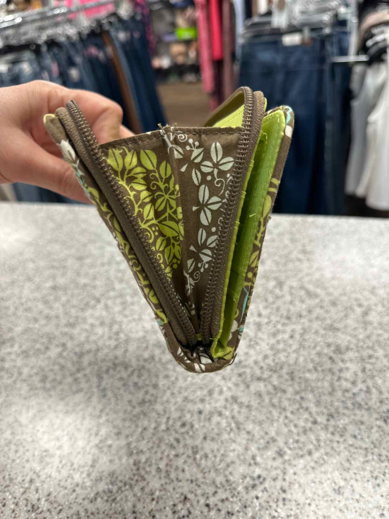Vera Bradley Size Large Lime Green Wallet
