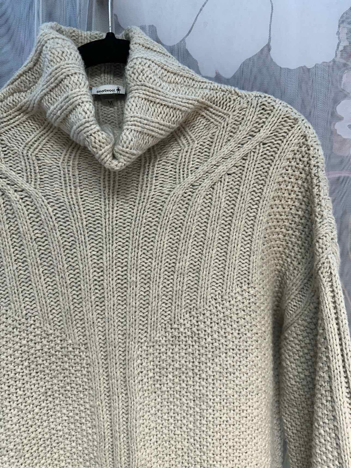Smartwool Size Medium Greige Top