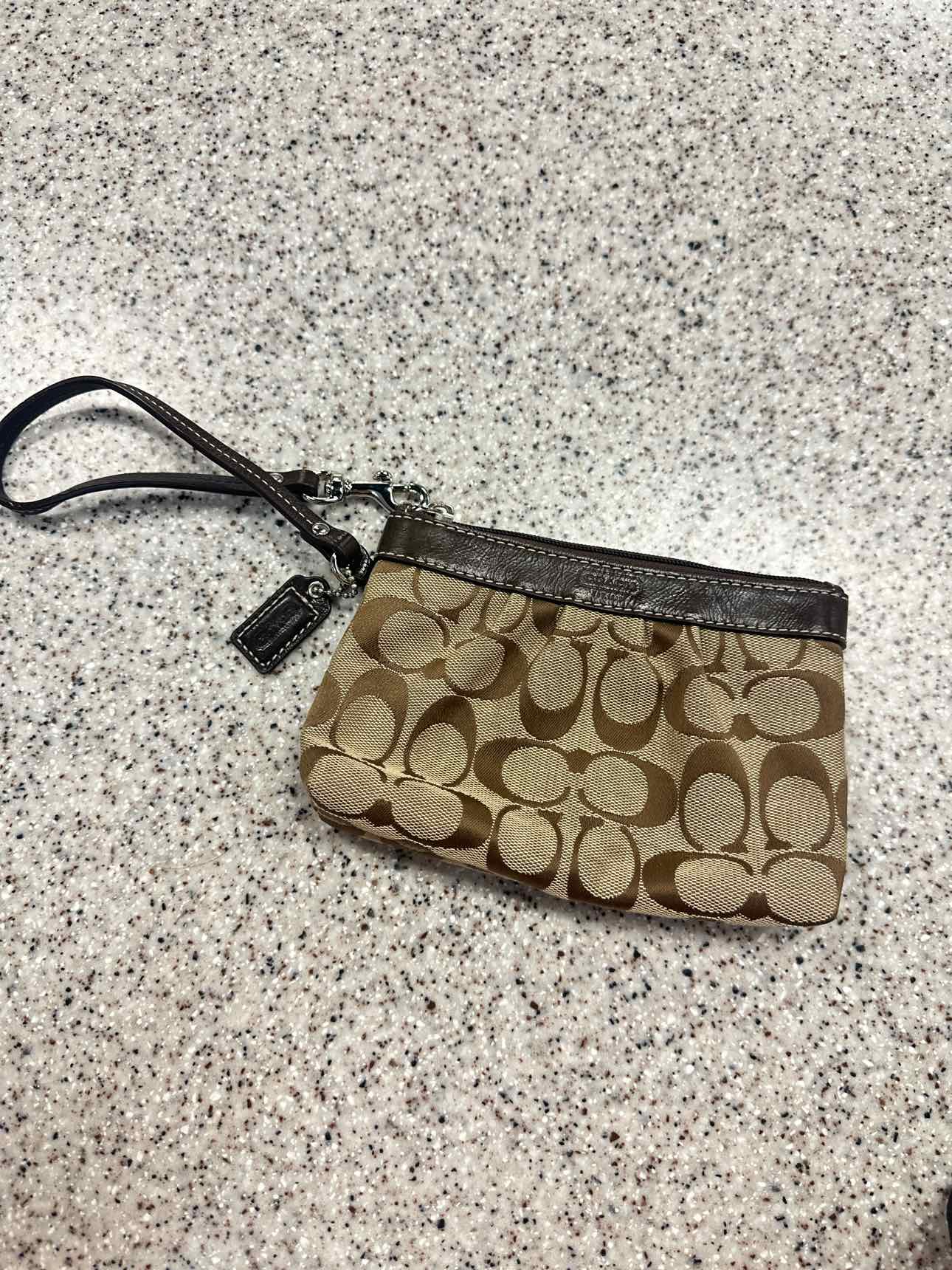 Coach Size Small Brown Wristlet