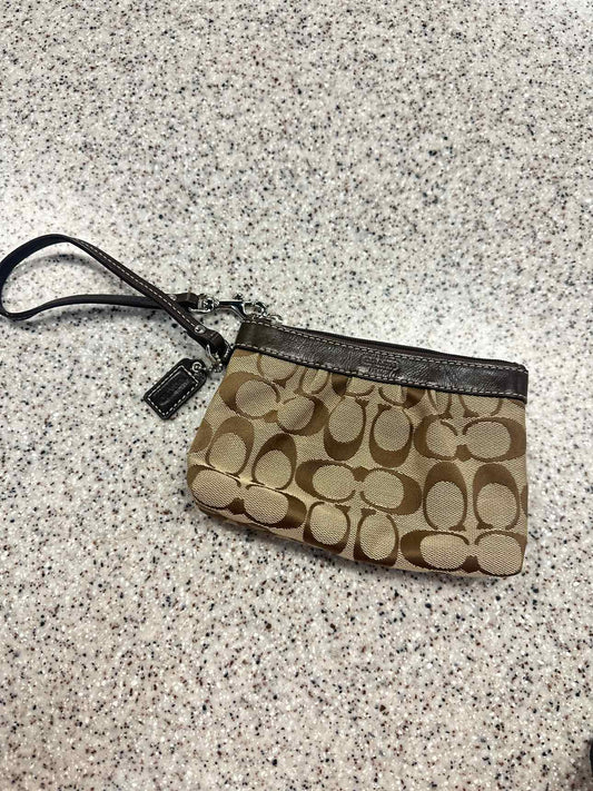Coach Size Small Brown Wristlet