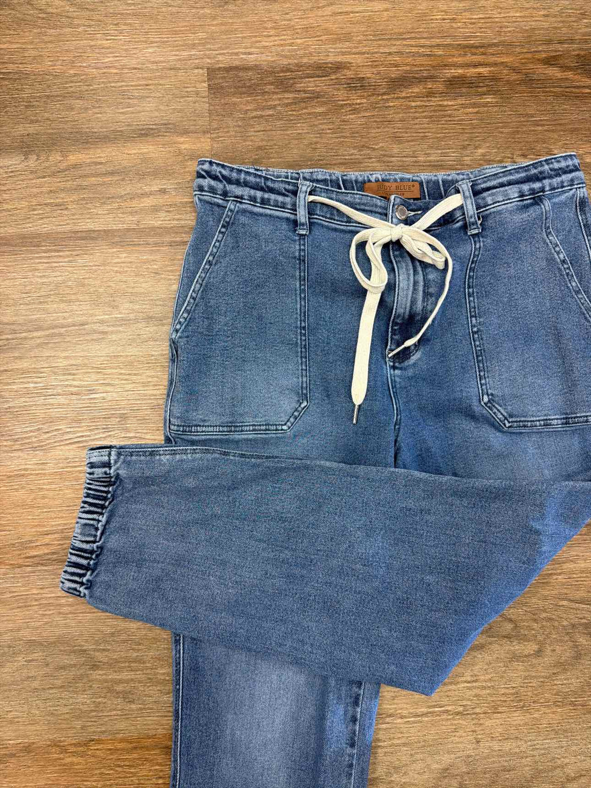 Judy Blue Size 15 front pocket denim jogger Medium Wash Jeans