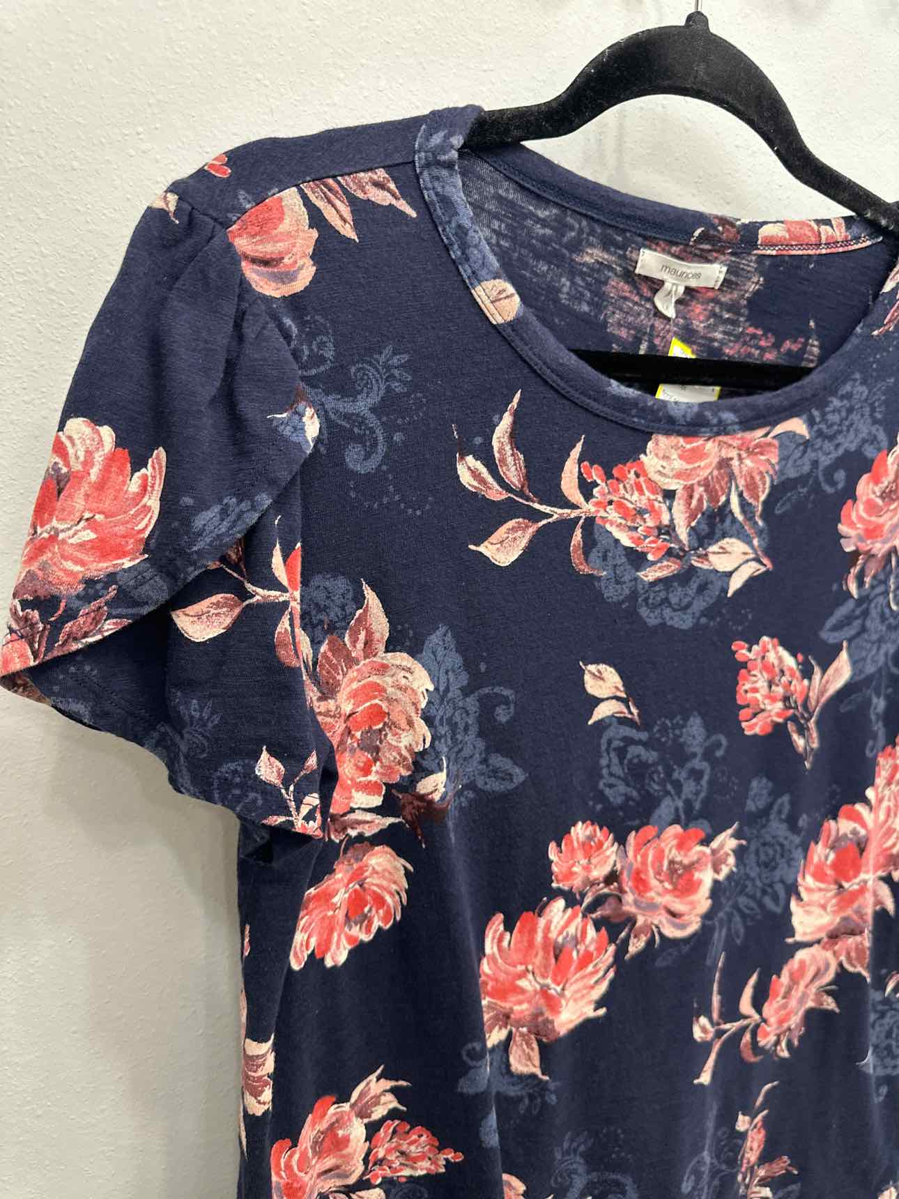 Maurices Size Medium Navy Top