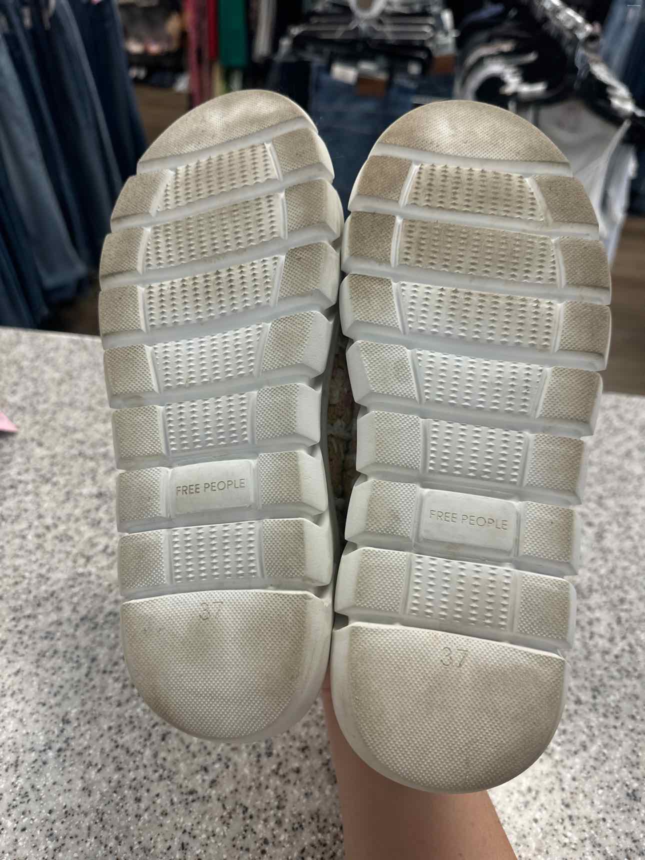 Free People Size 37 Pastel Catch Me If You Can Crochet Platform Sneakers