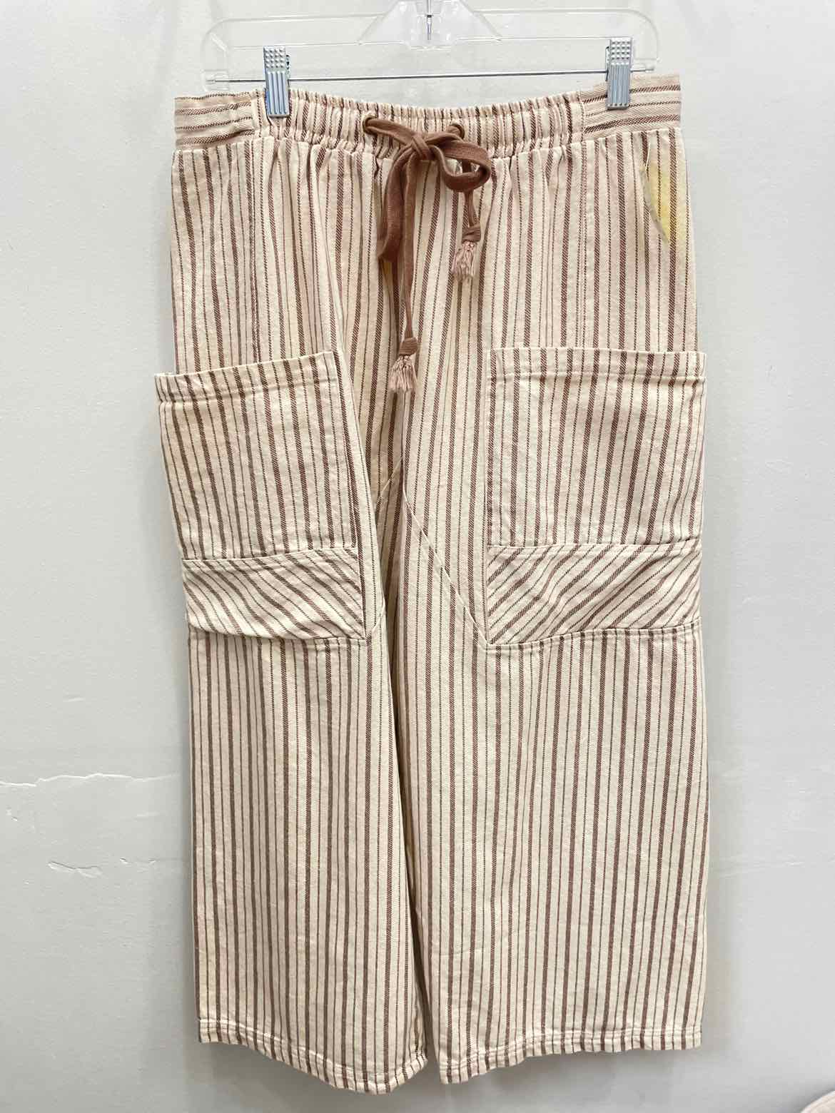 Peach Love Size Large Tan Striped Cargo Pocket Cropped Pants