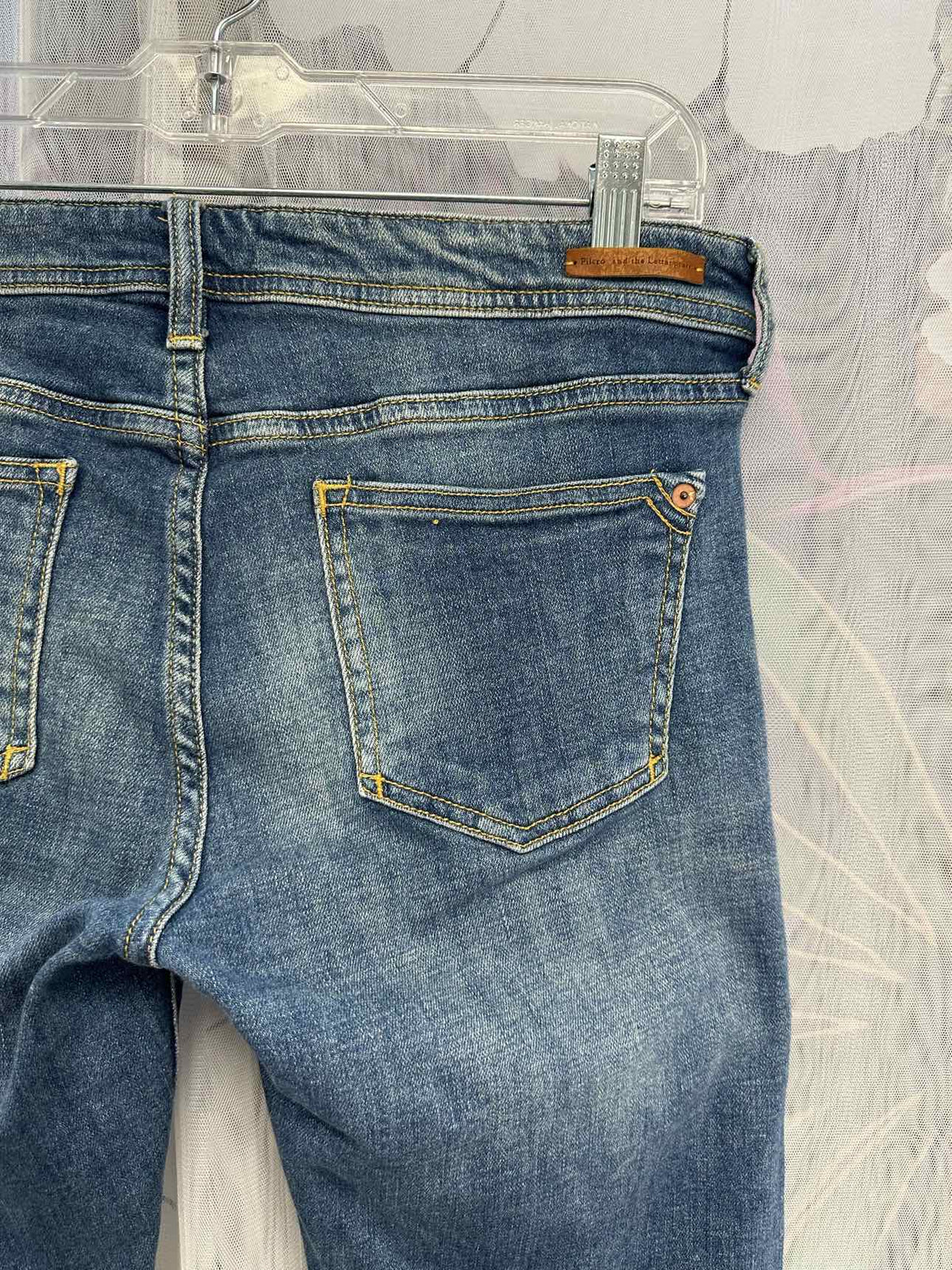 Pilcro Slim Boyfriend Knee Patch/Panel Decor Size 26 Denim Jeans