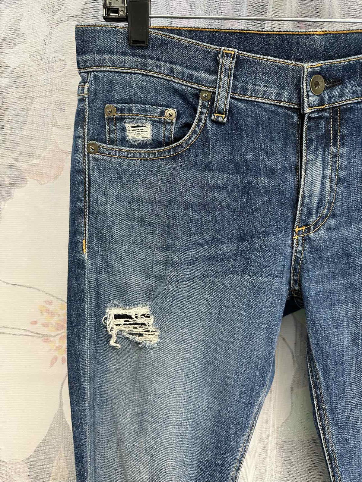 rag & bone Dre Distressed Raw Hem Skinny Size 27 Denim capris