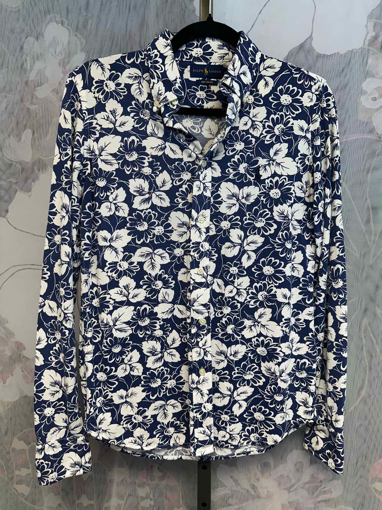 Ralph Lauren Size Medium Blue/White Top