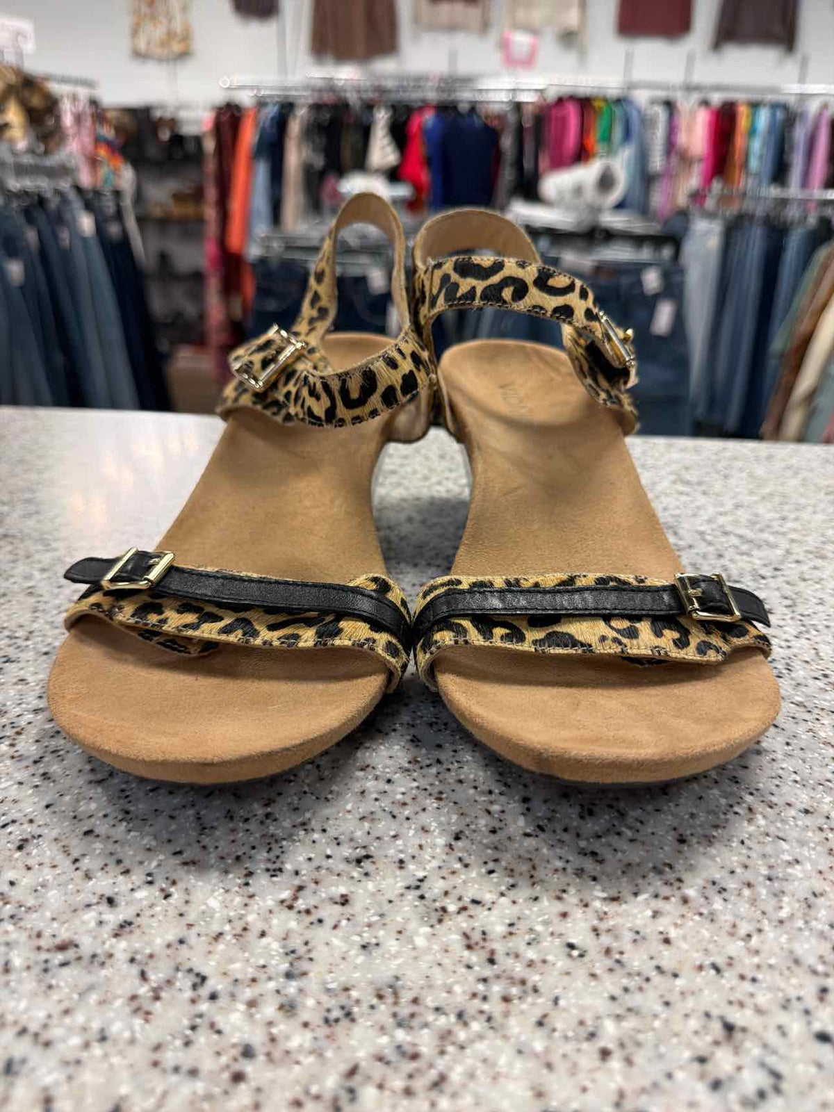 Vionic Size 10 Laurie Wedge Ankle Strap Leopard Sandals