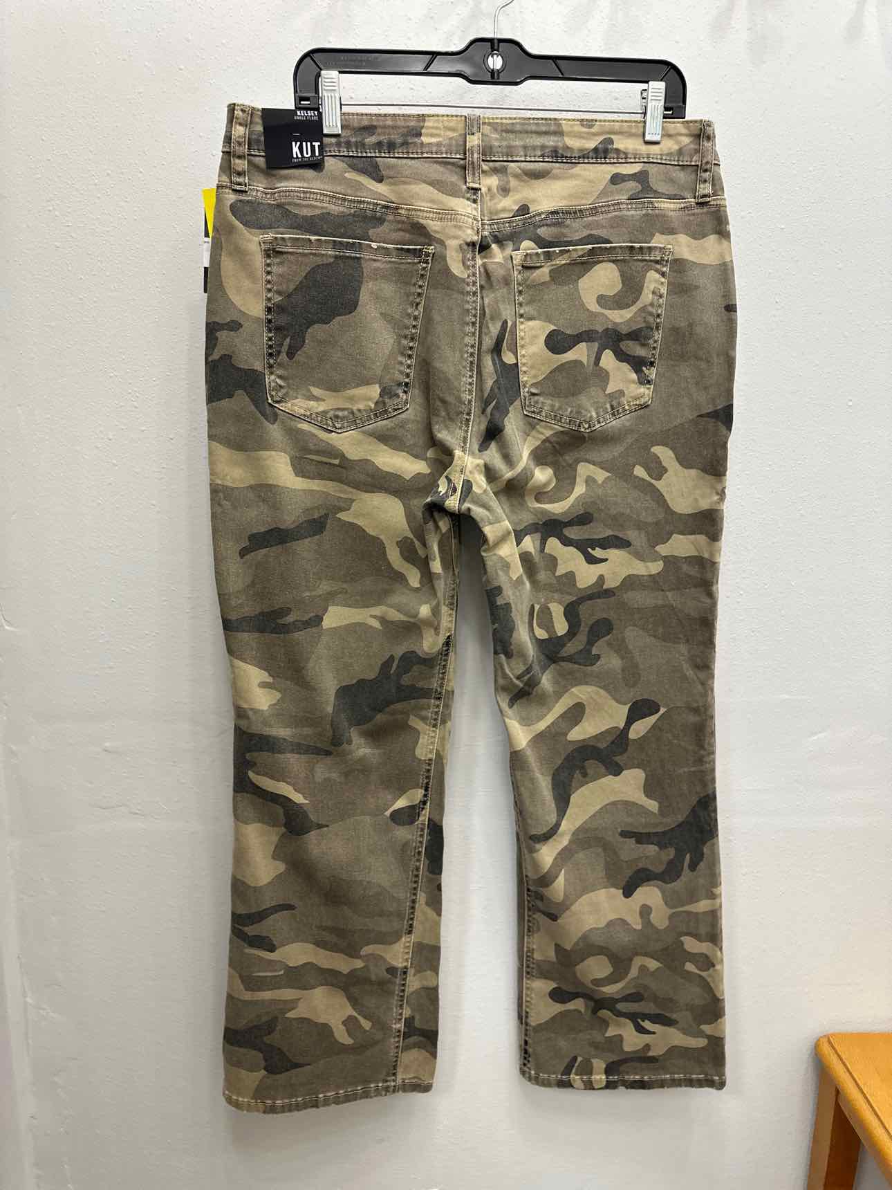 Kut from the Kloth Size 14 Army Green Pants