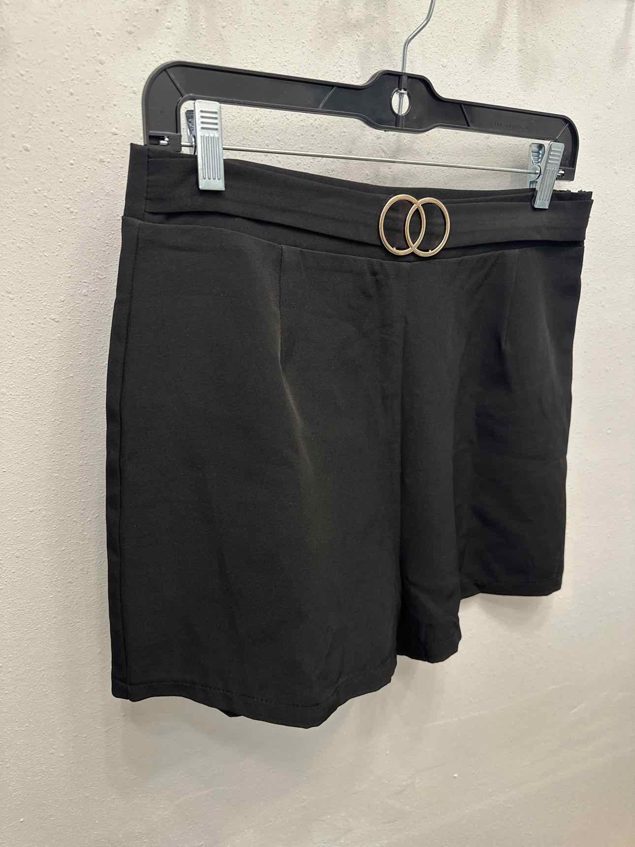 Women's Size Large Black Shorts Side Zip with Gold Tone Circles Hardware