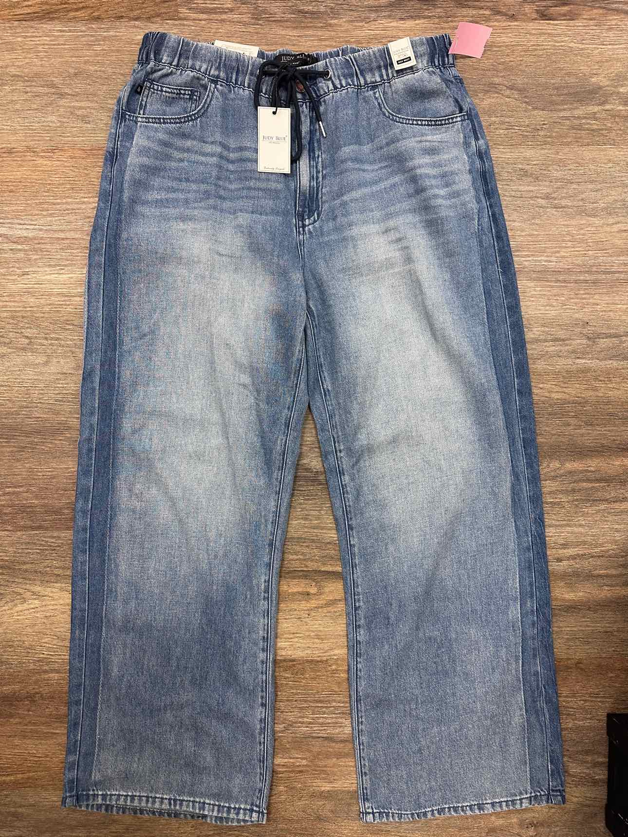 Judy Blue Hgh Waist Wilhemina Wide Leg Size 11(30) Medium Wash Jeans