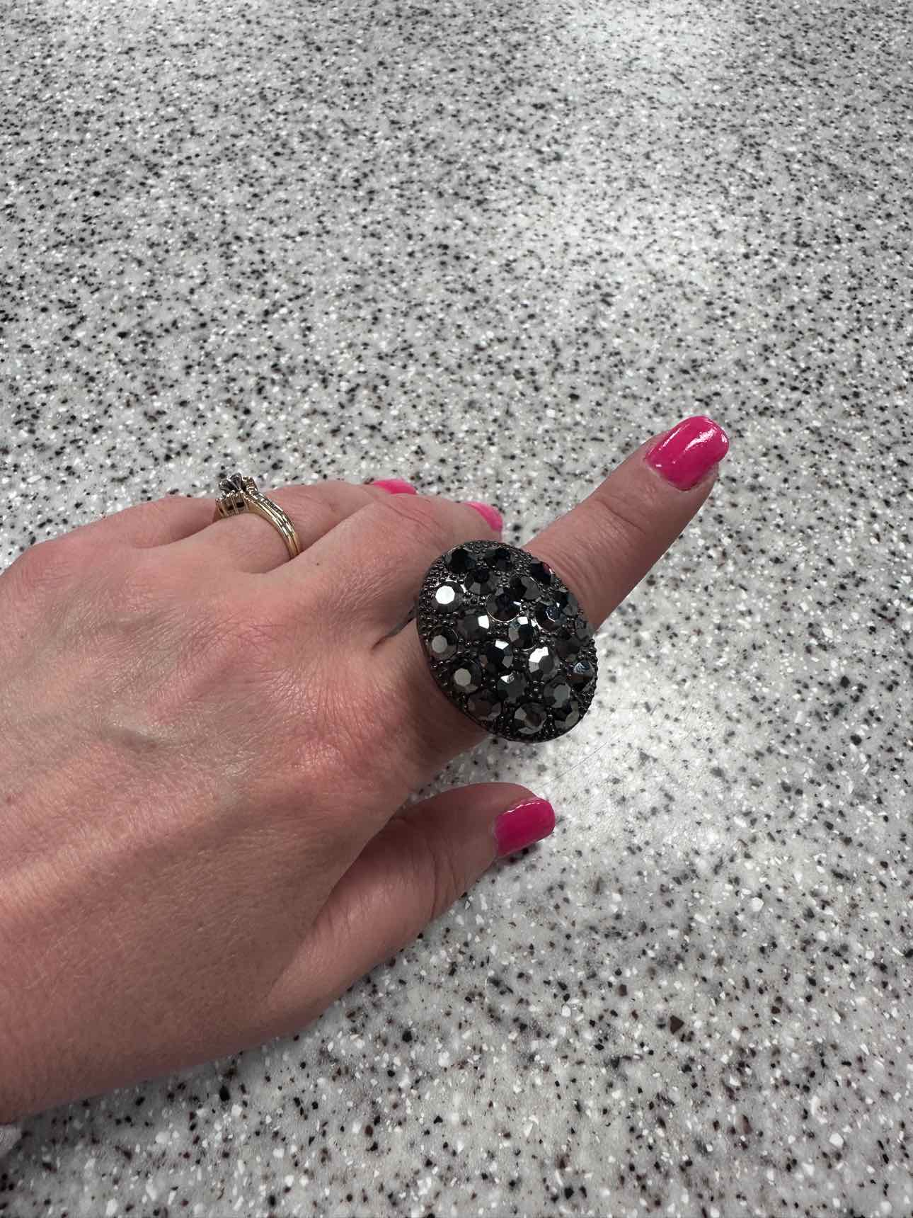 Chicos Stretch Clock Ring