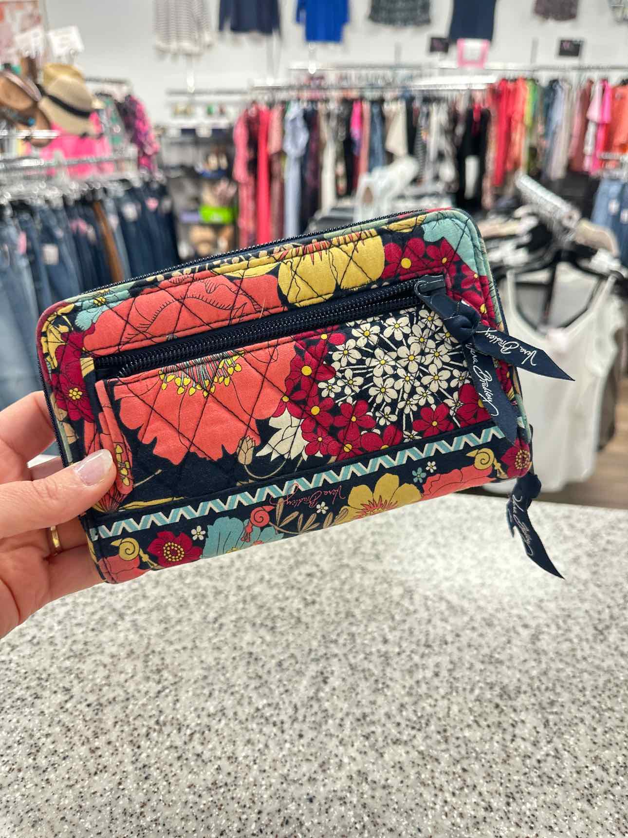 Vera Bradley Size Large Navy/Coral Wallet