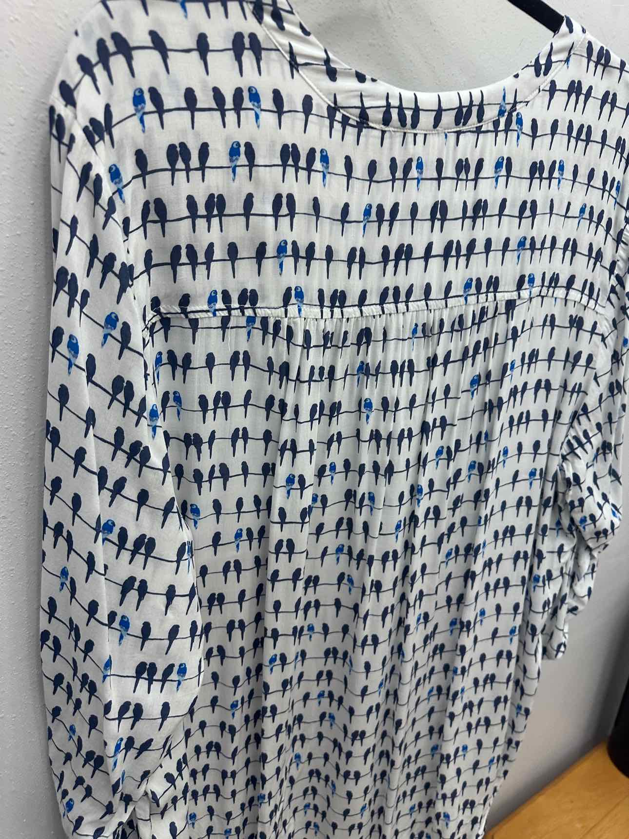 Jane and Delancey Size 1X Birds on a Wire White and Blue Tunic Blouse Top