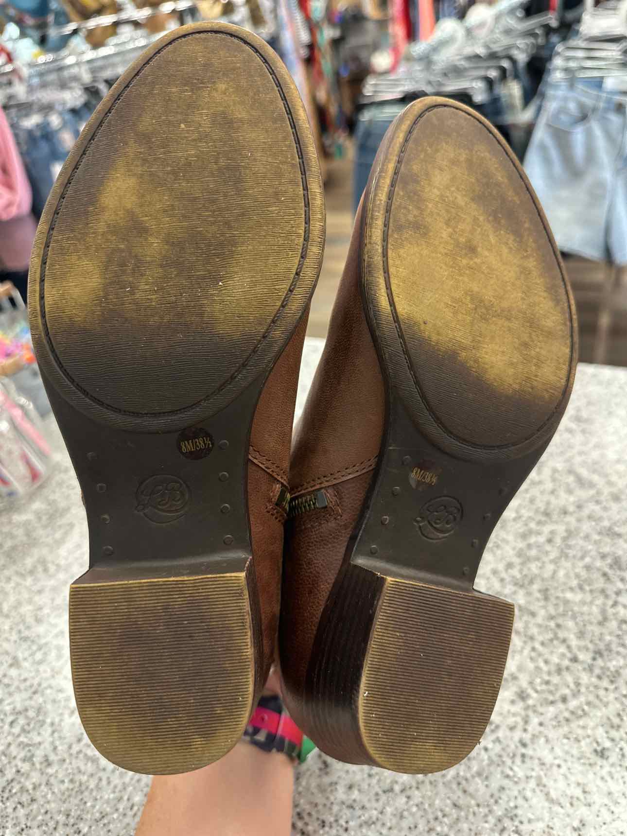 Lucky Brand Size 8 'Basel' leather ankle Brown Booties Boots