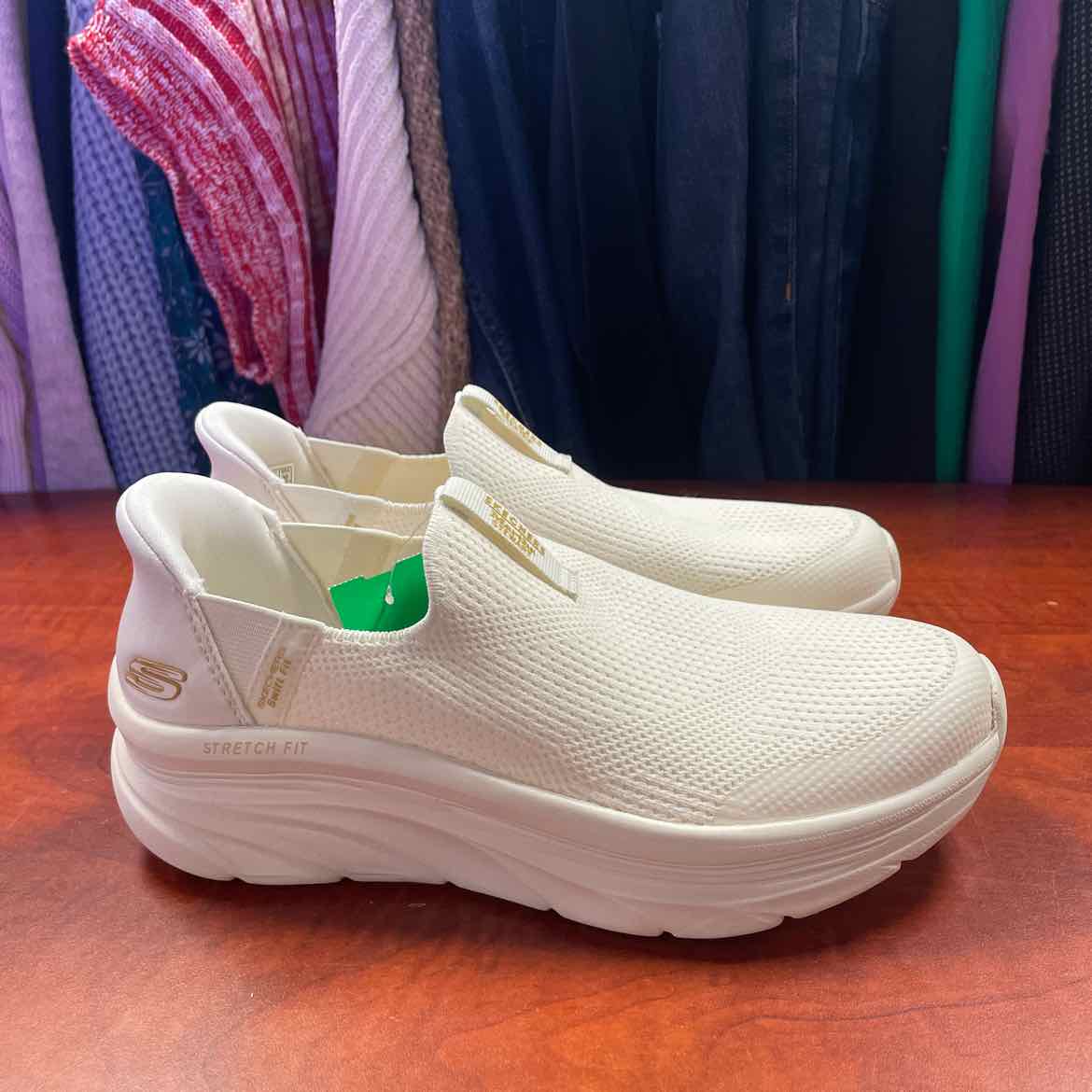 Sketchers Women's Martha Stewart D'Lux Walker Eclipse Sneakers Size 7 1/2