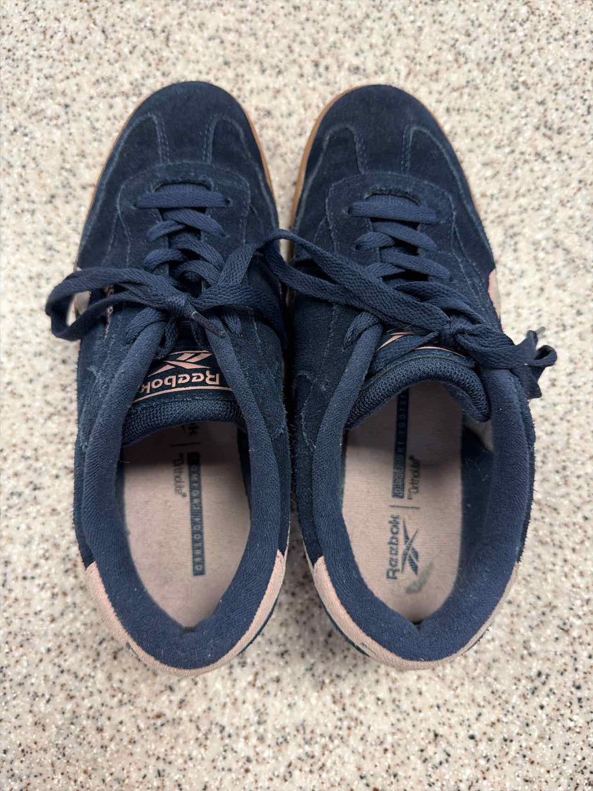 Reebok Size 8 Womans Forte Longer Suede Sneakers Pink-Toned Stripe Navy Sneakers