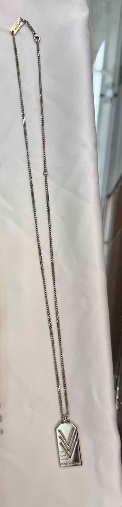 Louis Vuitton Unisex Triple V Sterling Silver Necklace