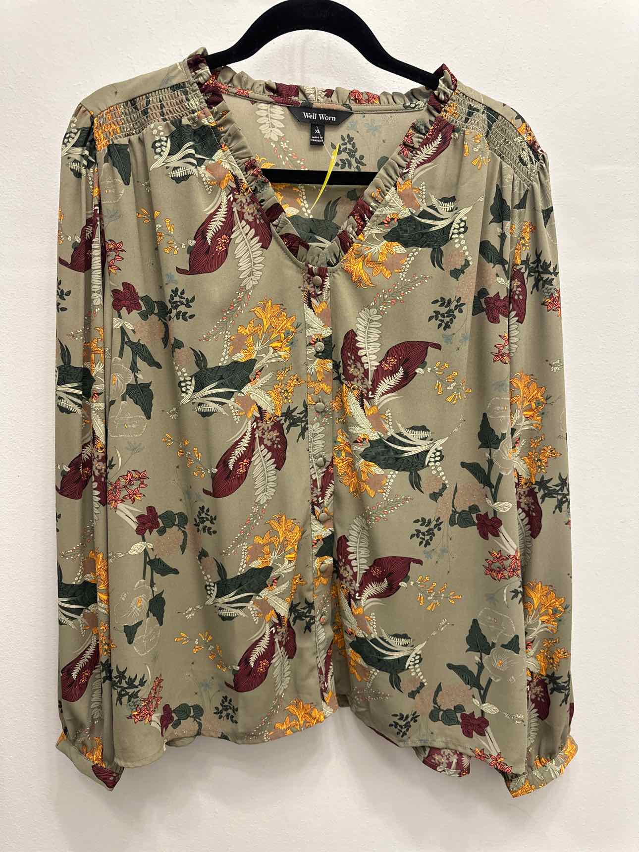 Well Worn Size XL Olive Top