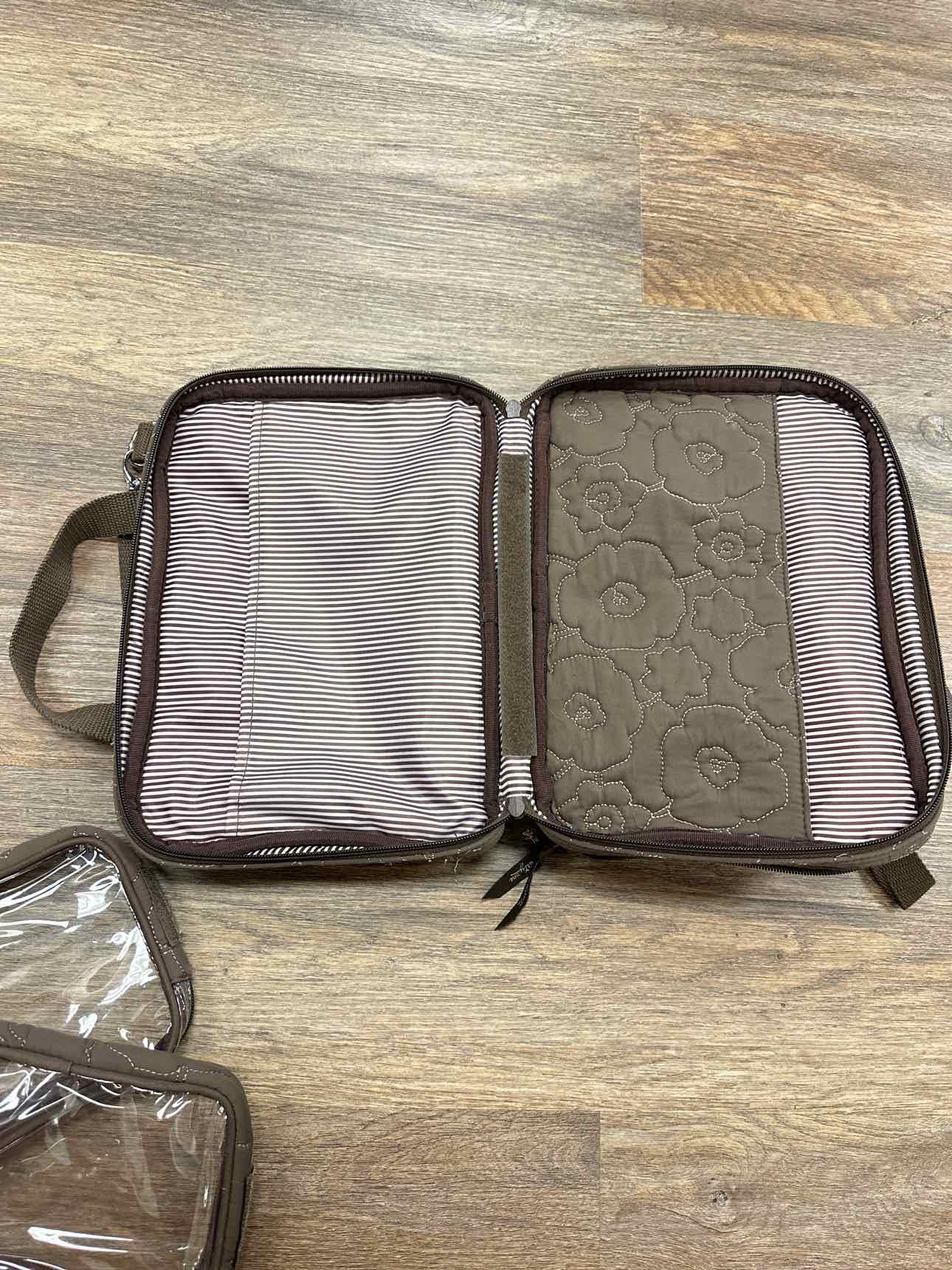 Thirty One Medium Coffee Brown Quilted Traveler Cosmetic Bag