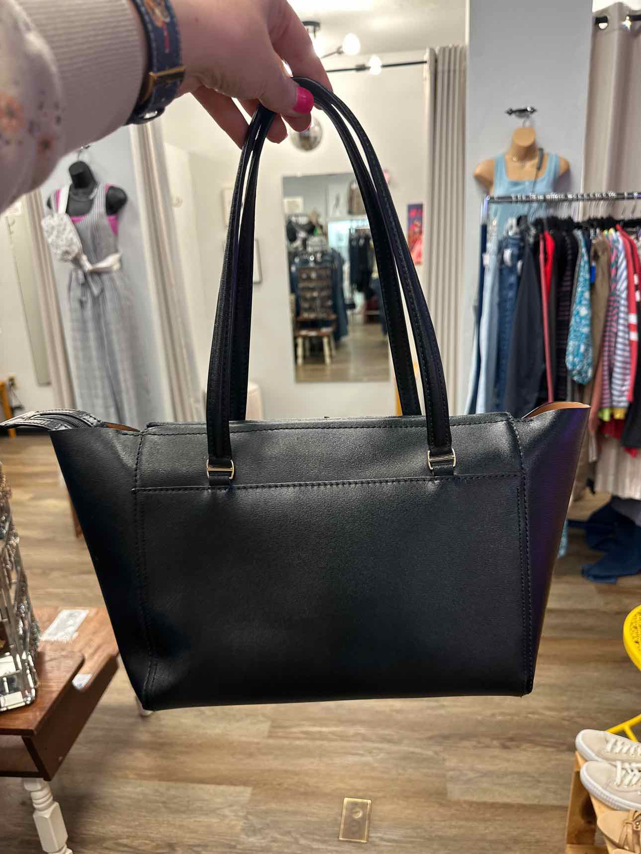Tory Burch Black Leather Shoulder Handbag