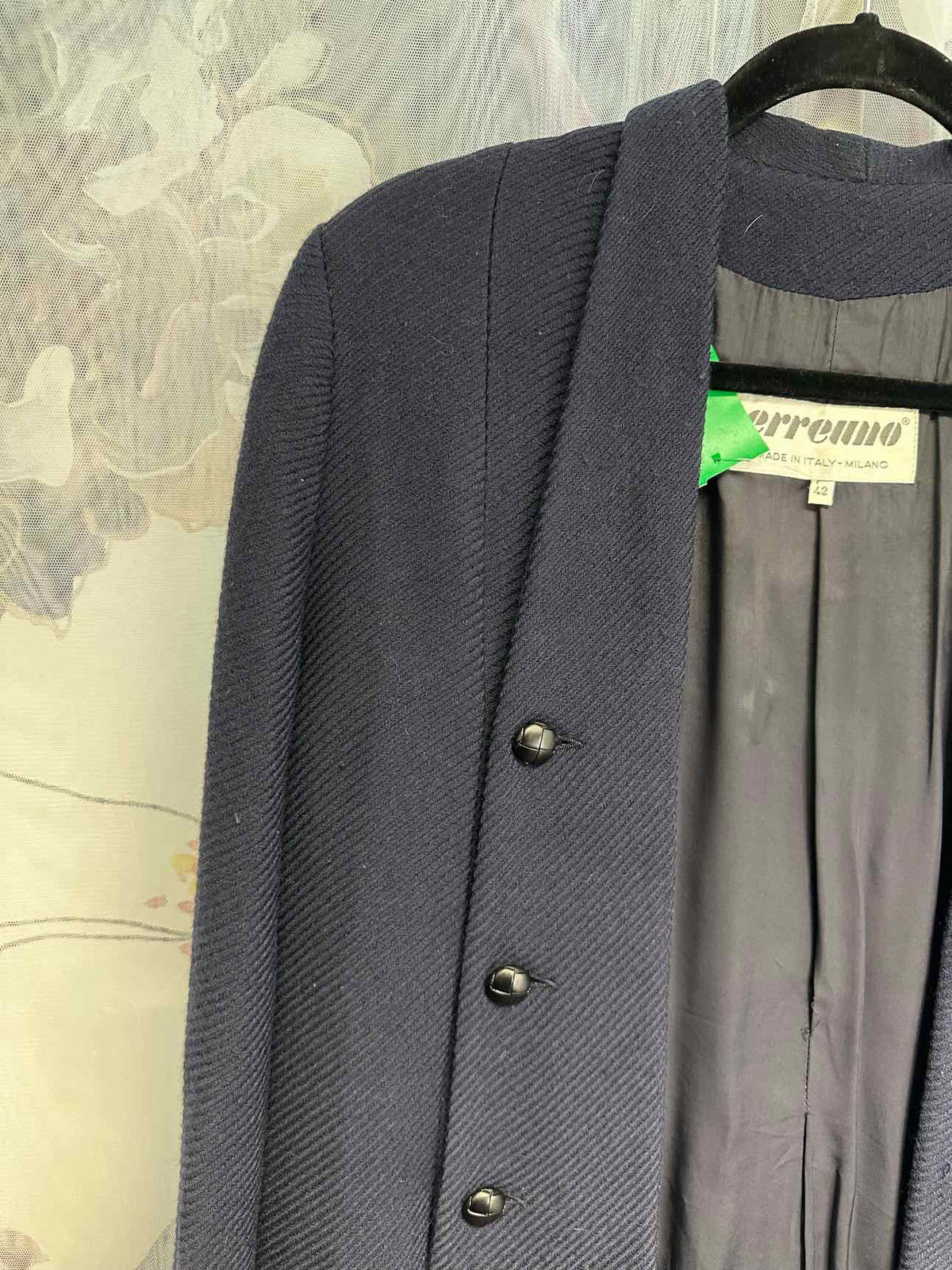 erreuno Size 42 Navy Jacket