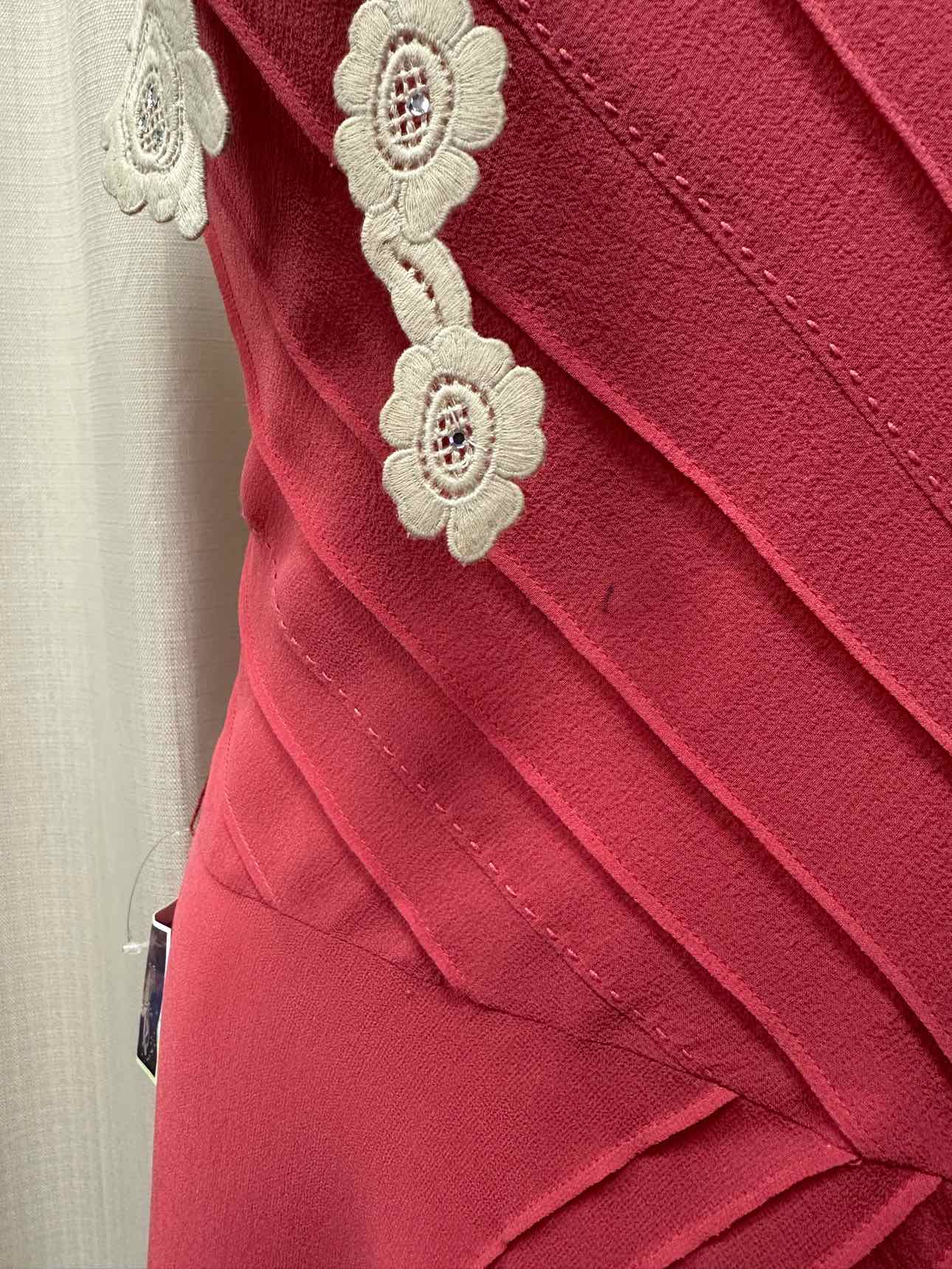 Coast NEW NWT Pleated Crochet Floral Decor Knee Length Size 16 Pink Dress