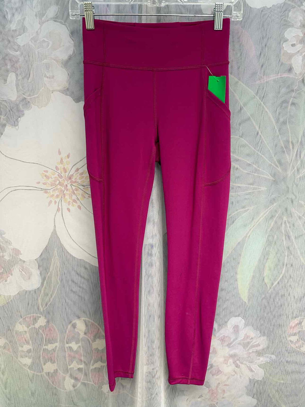 Lululemon Align High Rise Stretch Material w/Pockets Size 4 Fuchsia Leggings