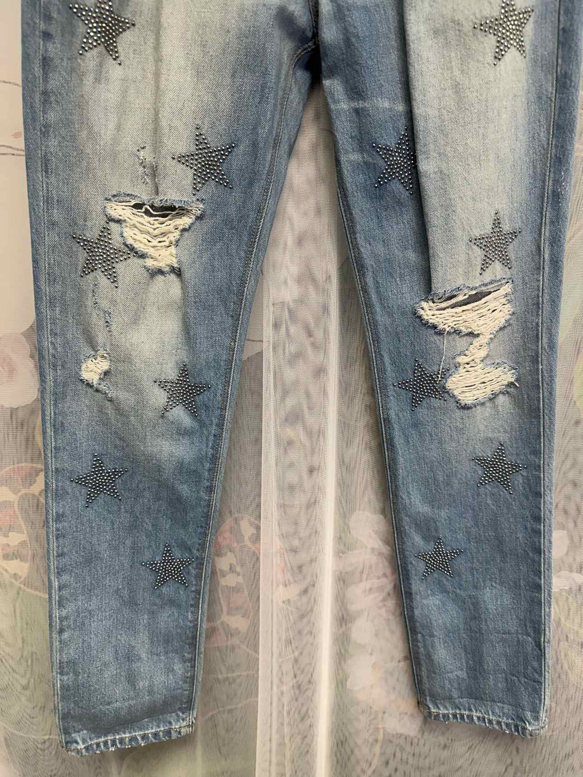 Hudson Riley Crop Relaxed Straight Star Rhinestone Decor Size 25 Denim Jeans