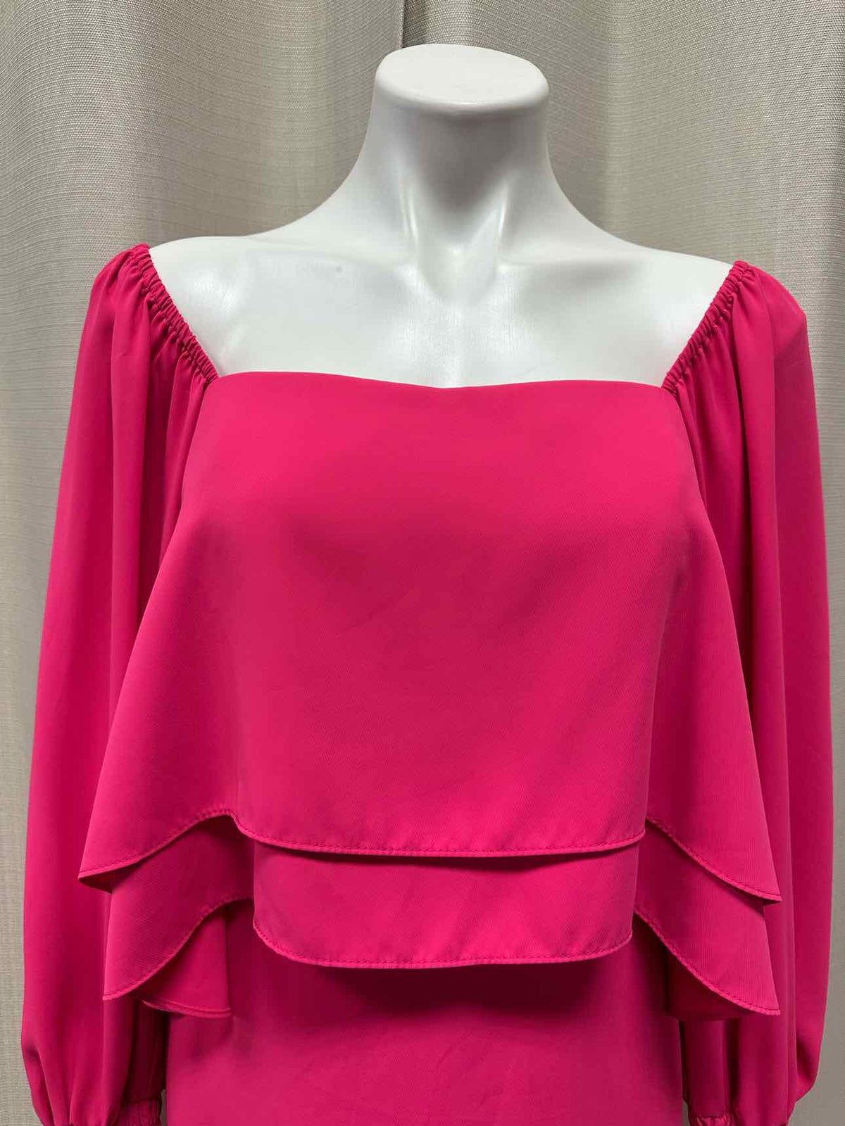 Amanda Uprichard Square Neck Stretch Long Sleeve Size Medium Hot Pink Dress