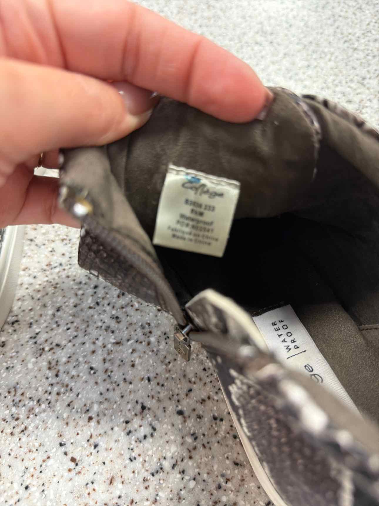 Aqua College Size 8 1/2 Glady Waterproof Leather Wedge Snakeskin Black Shoes