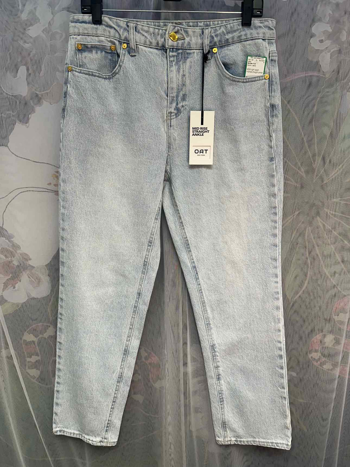 Oat NEW NWT New York Size 10/30 Denim Jeans Midrise Light Wash Straight