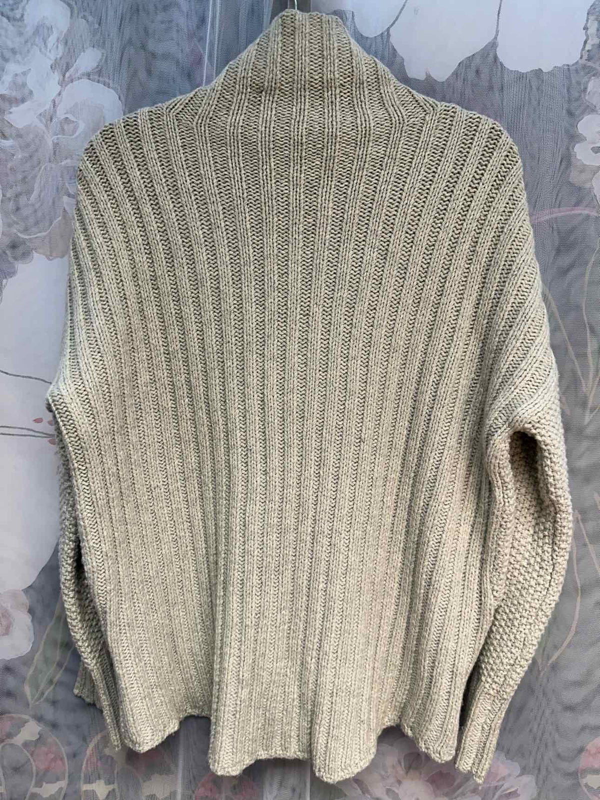 Smartwool Size Medium Greige Top