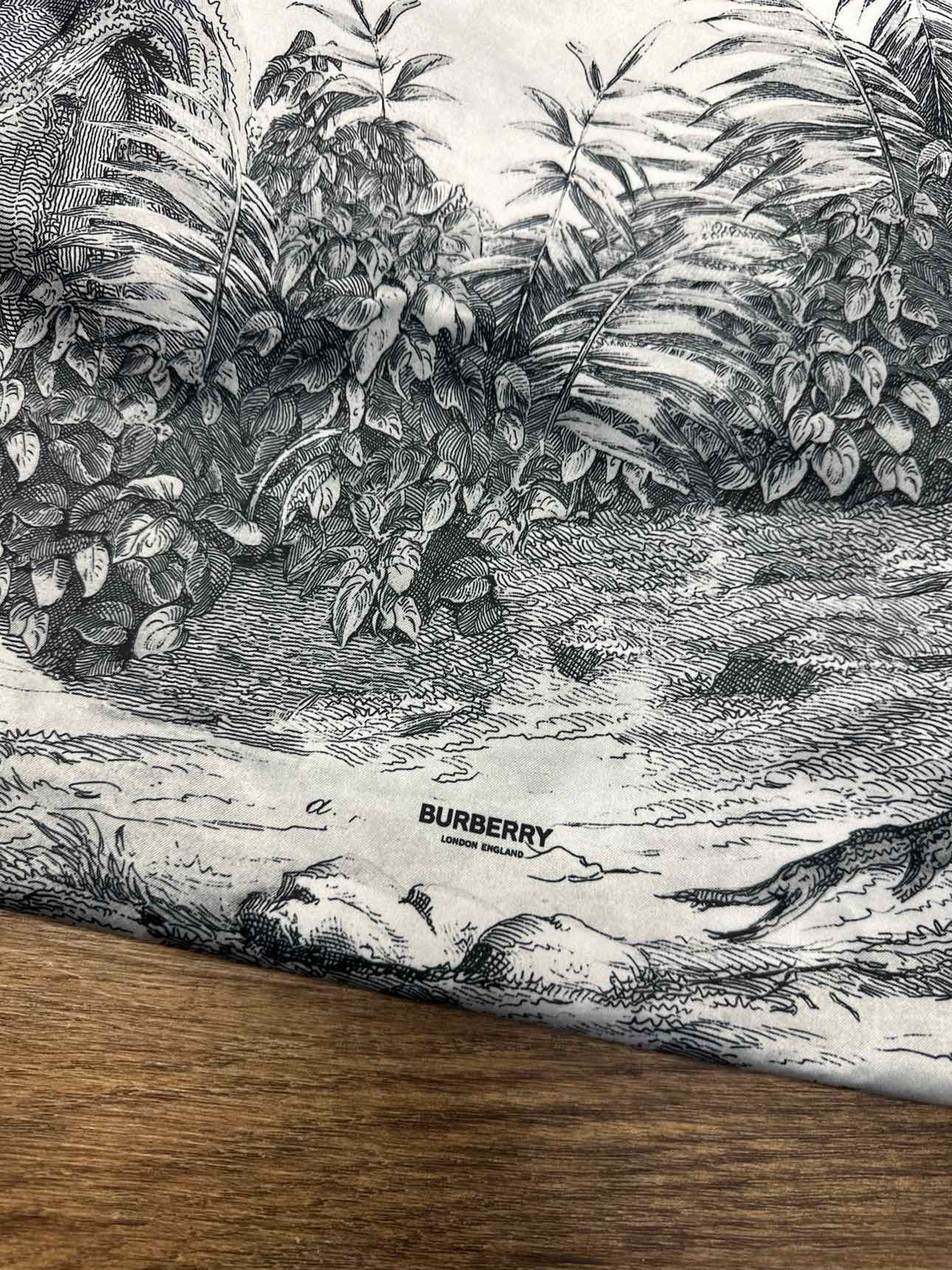 Burberry Fall/Winter 2019 Deer motif Print Shopping Nylon Flat Tote Bag