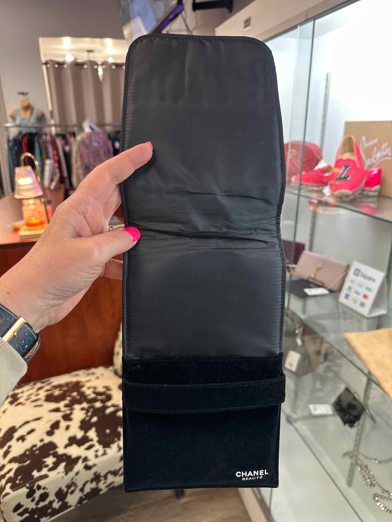 Chanel Black Handheld Mirror and Velvet Storage Bag Miroir Facettes