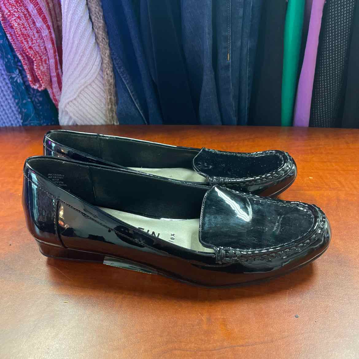 Anne Klein Gloss-Finished iFlex Black Patent Loafers Size 8 1/2