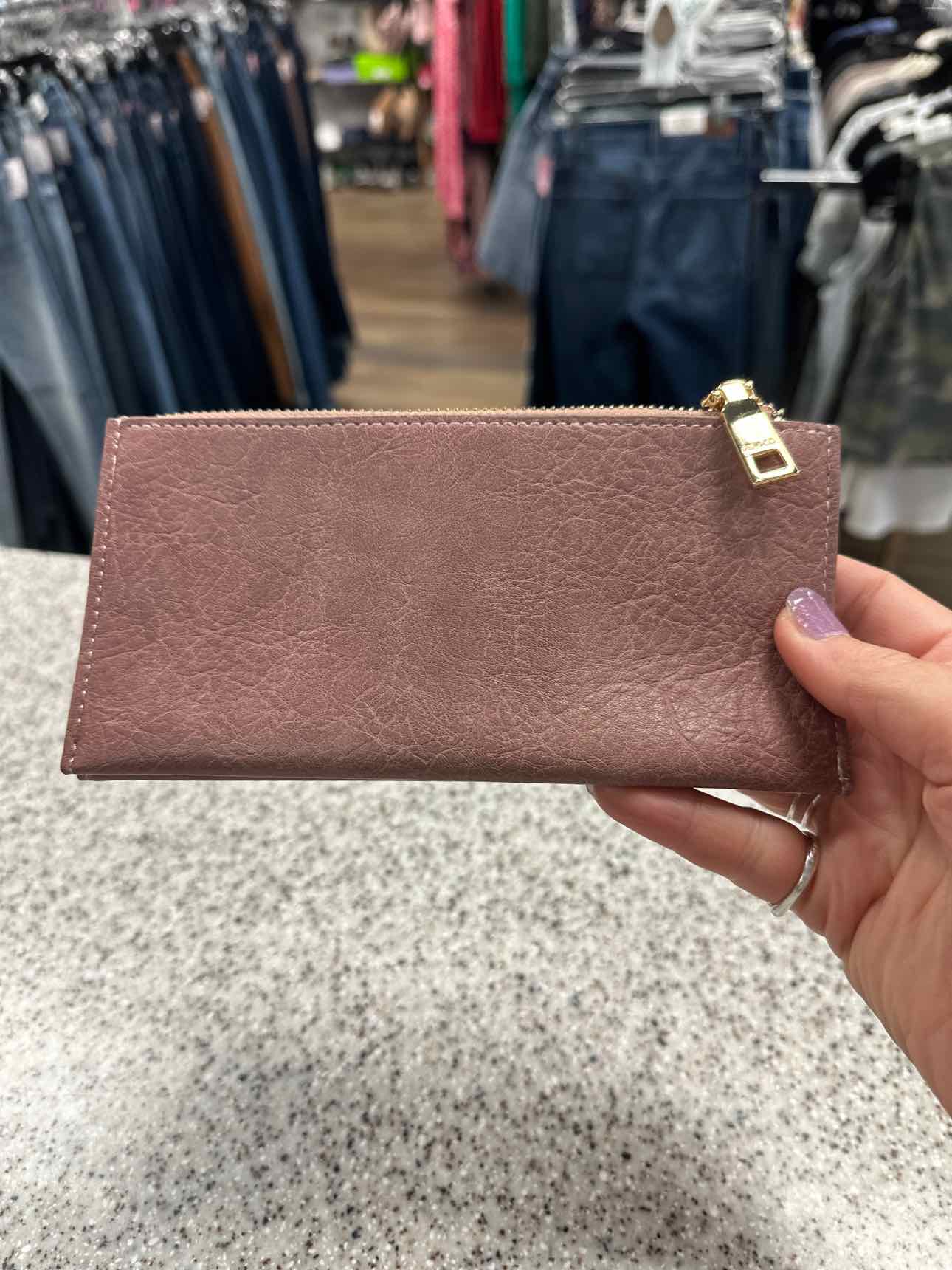 Jen & Co Size Medium Blush Wallet