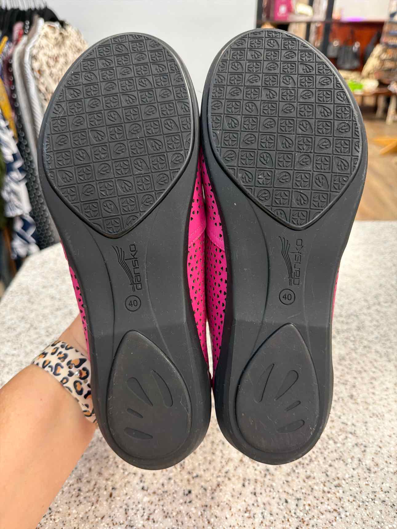 Dansko Size 40 Hot Pink Shoes