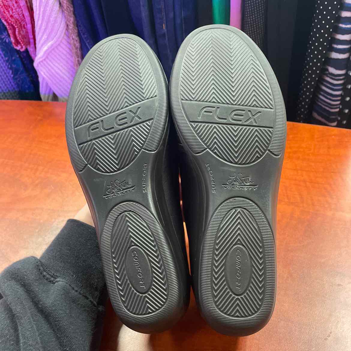 LifeStride Incredible Ballet Flats Crisscross Strap Size 8 Black Shoes