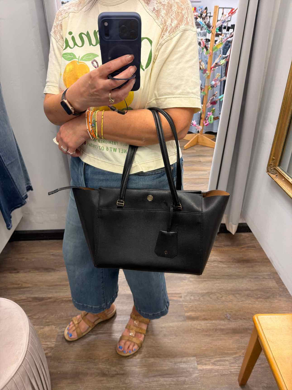 Tory Burch Size Medium Black Handbags