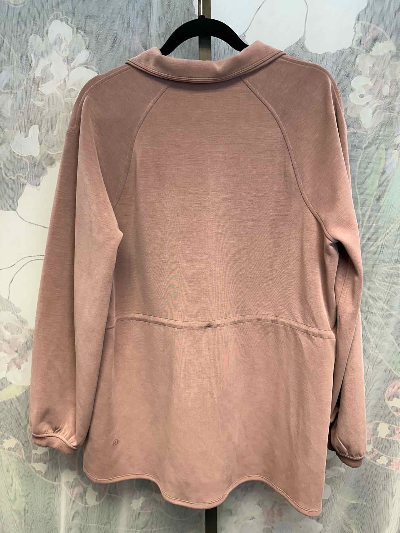 Lululemon Size Large Tan Athletics