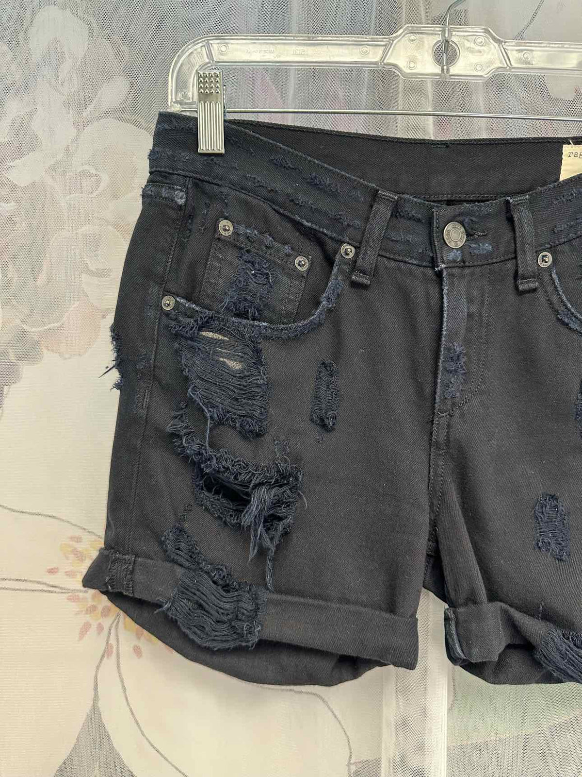 rag & bone Distressed Cuffed Stretch Size 24 Black Shorts