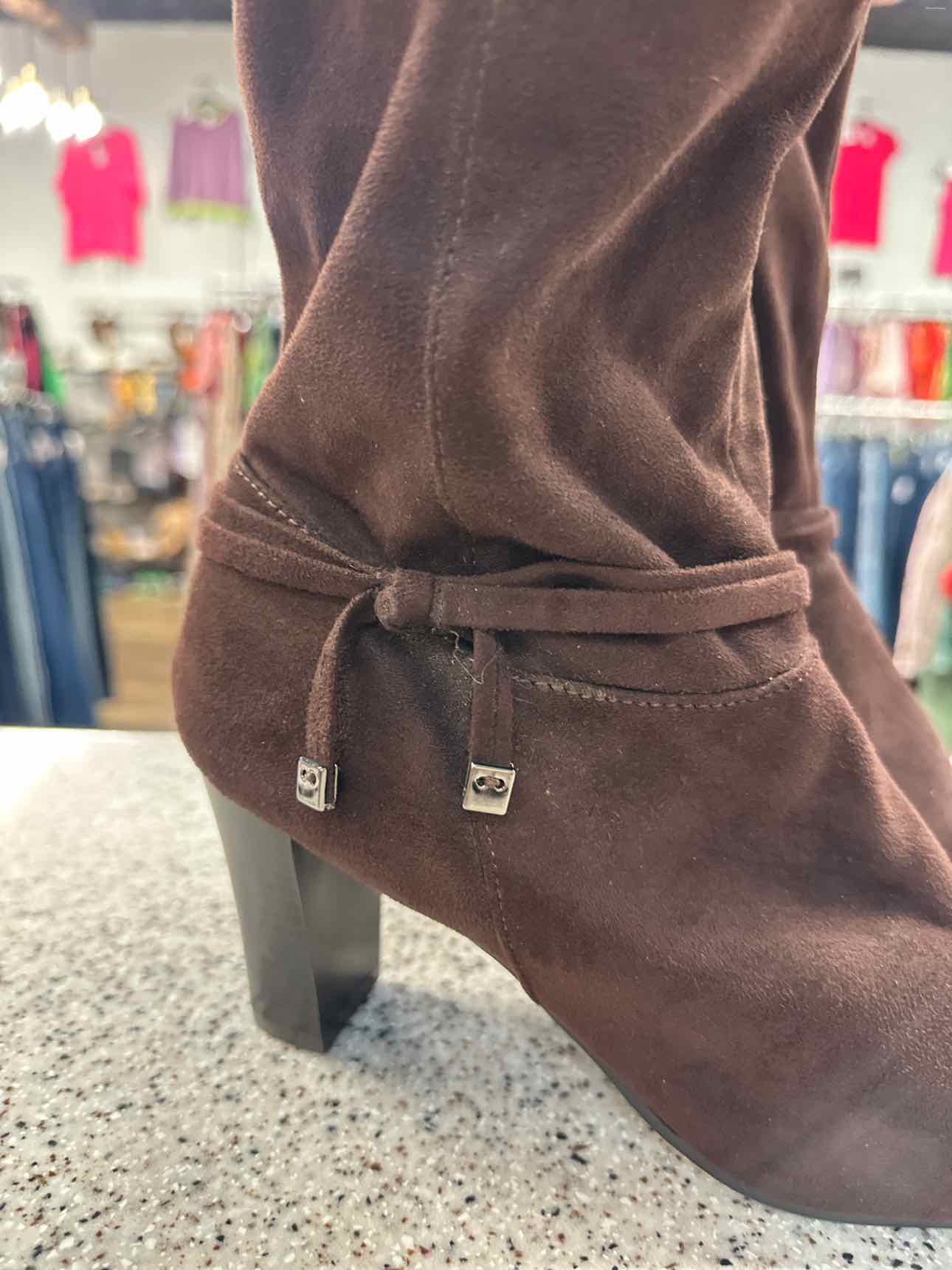 Predictions Size 9W Dark Brown Boots