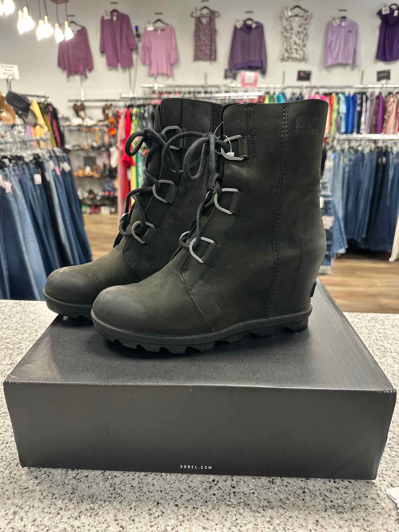 Sorel Size 9 Black Shoes