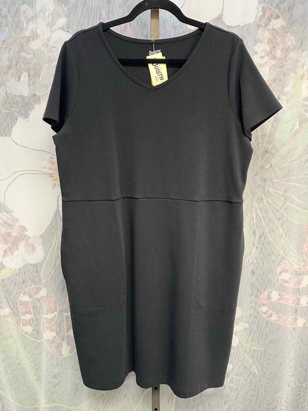 Duluth Trading Size Large Black Dress