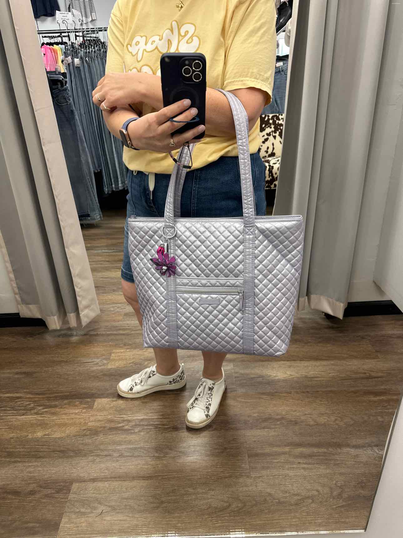 Vera Bradley Size Large Lavender Handbags