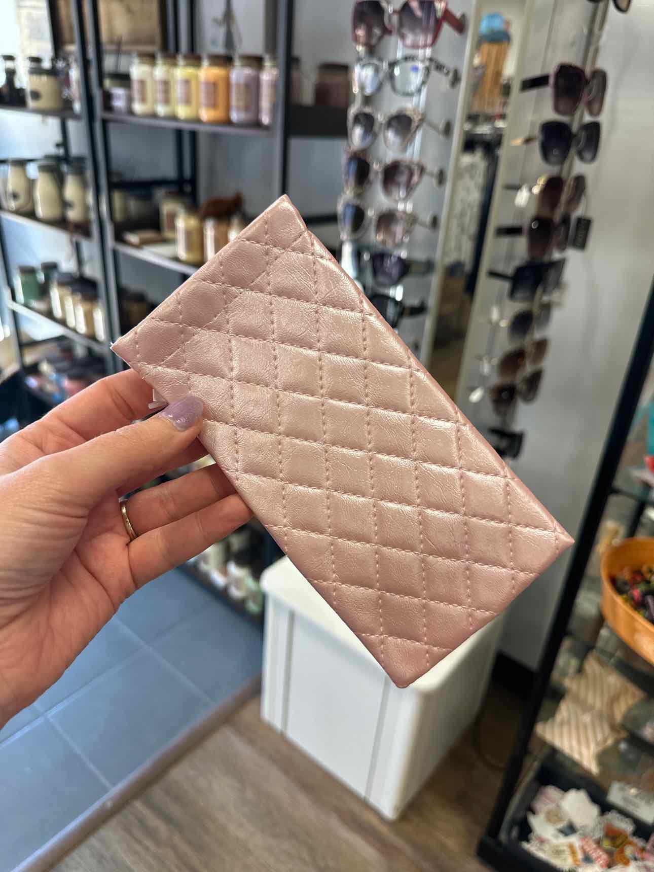 Eyewear Sunglasses Squeeze Top Faux Leather Case