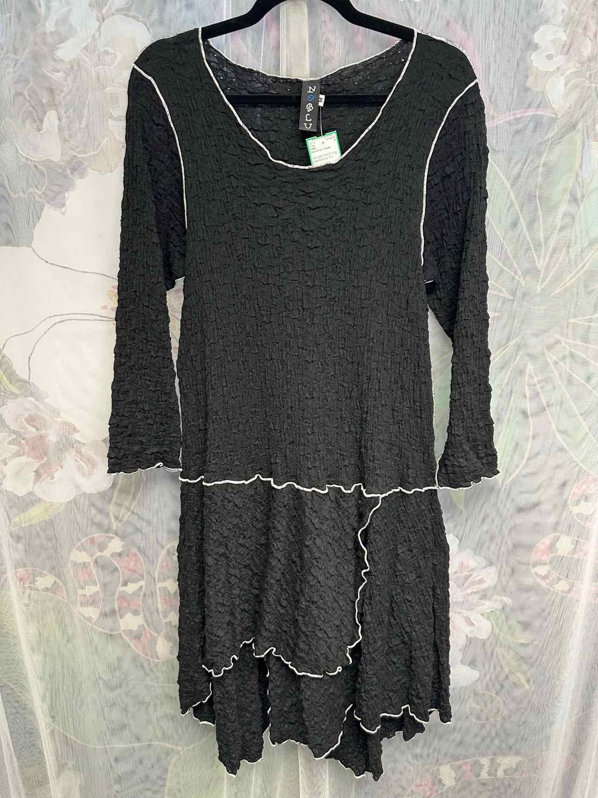 noblu Size Medium Black/white Dress