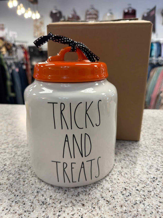 Rae Dunn NEW "Tricks and Treats" Halloween Ceramic Cookie Jar and Lid Household